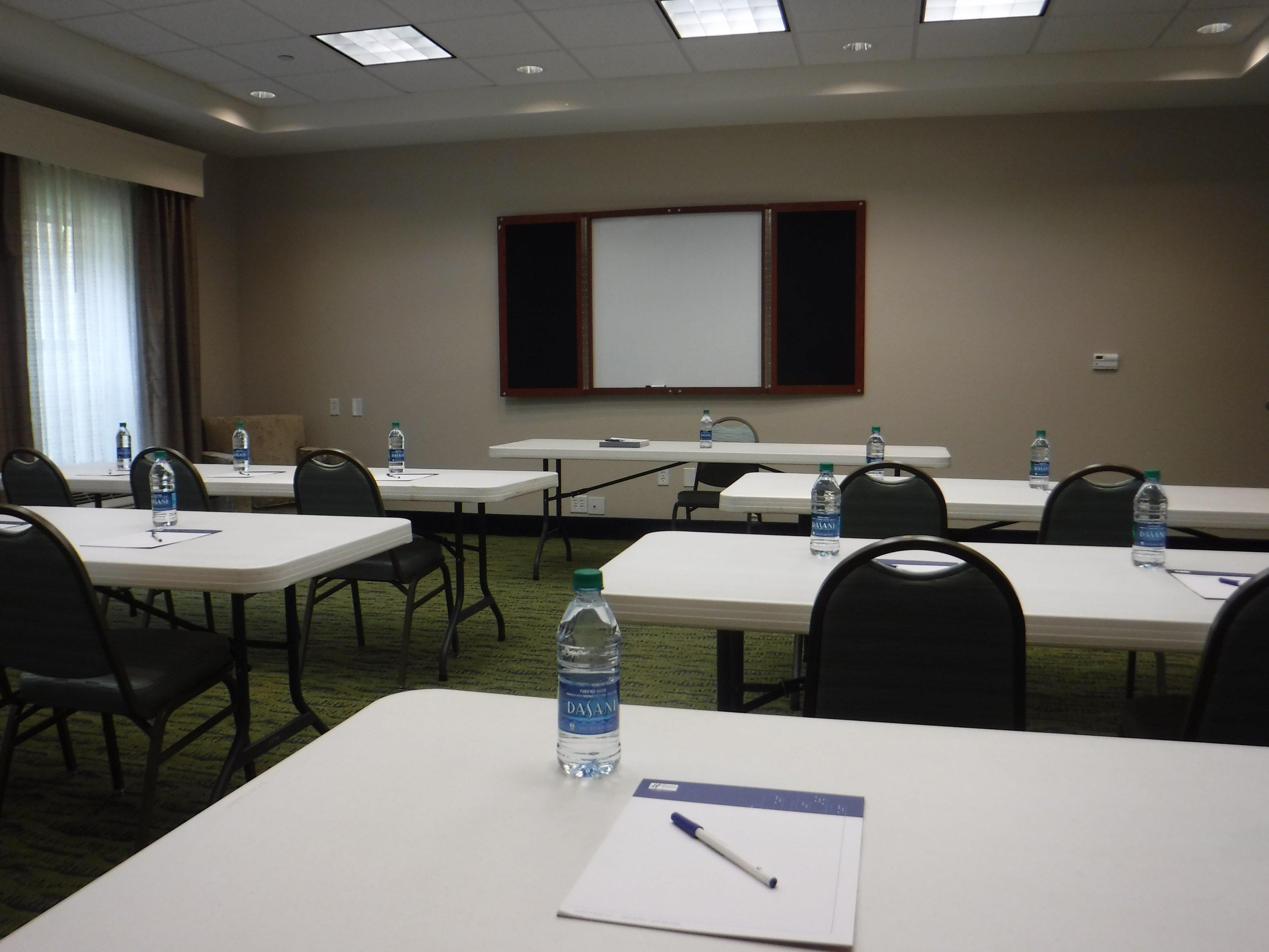 Holiday Inn Express West Jefferson By Ihg Buitenkant foto