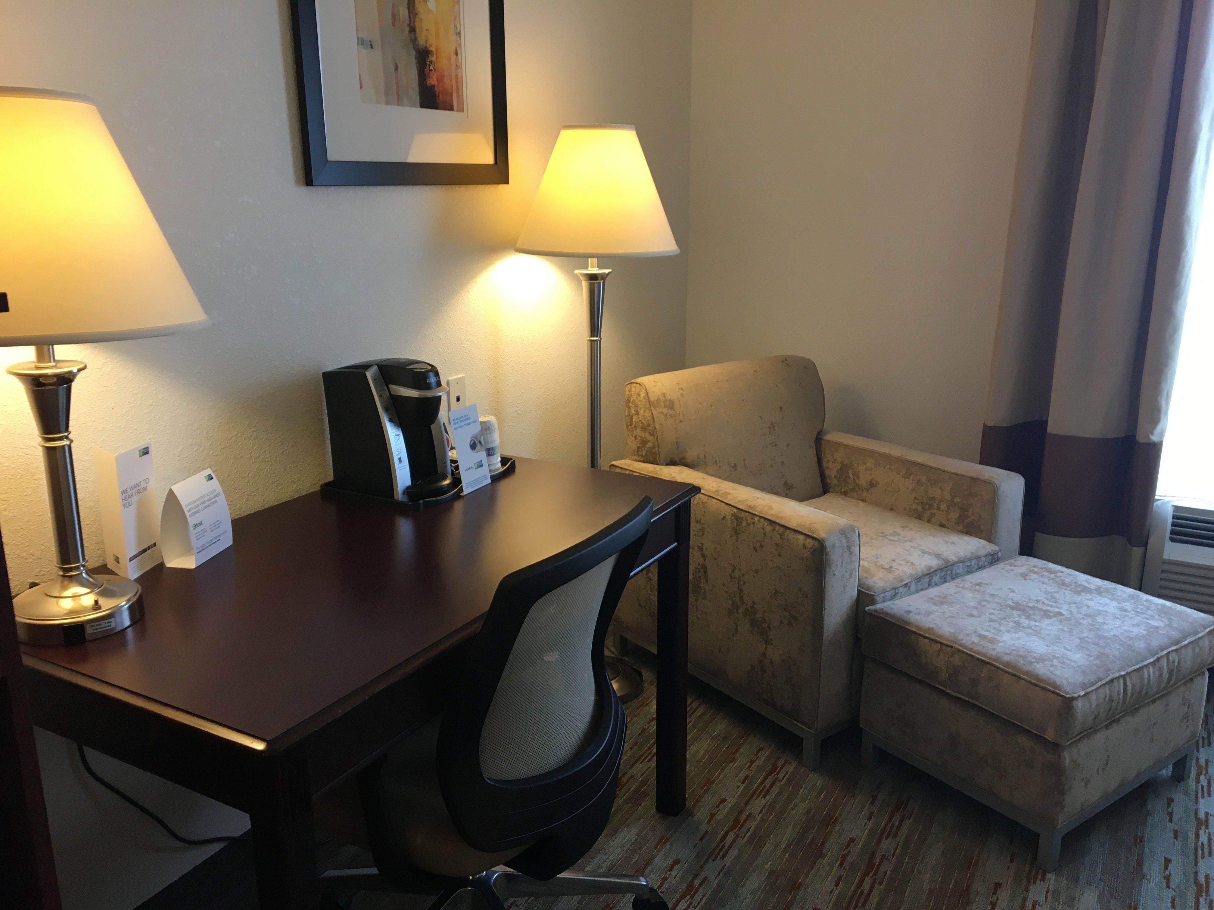 Holiday Inn Express West Jefferson By Ihg Buitenkant foto