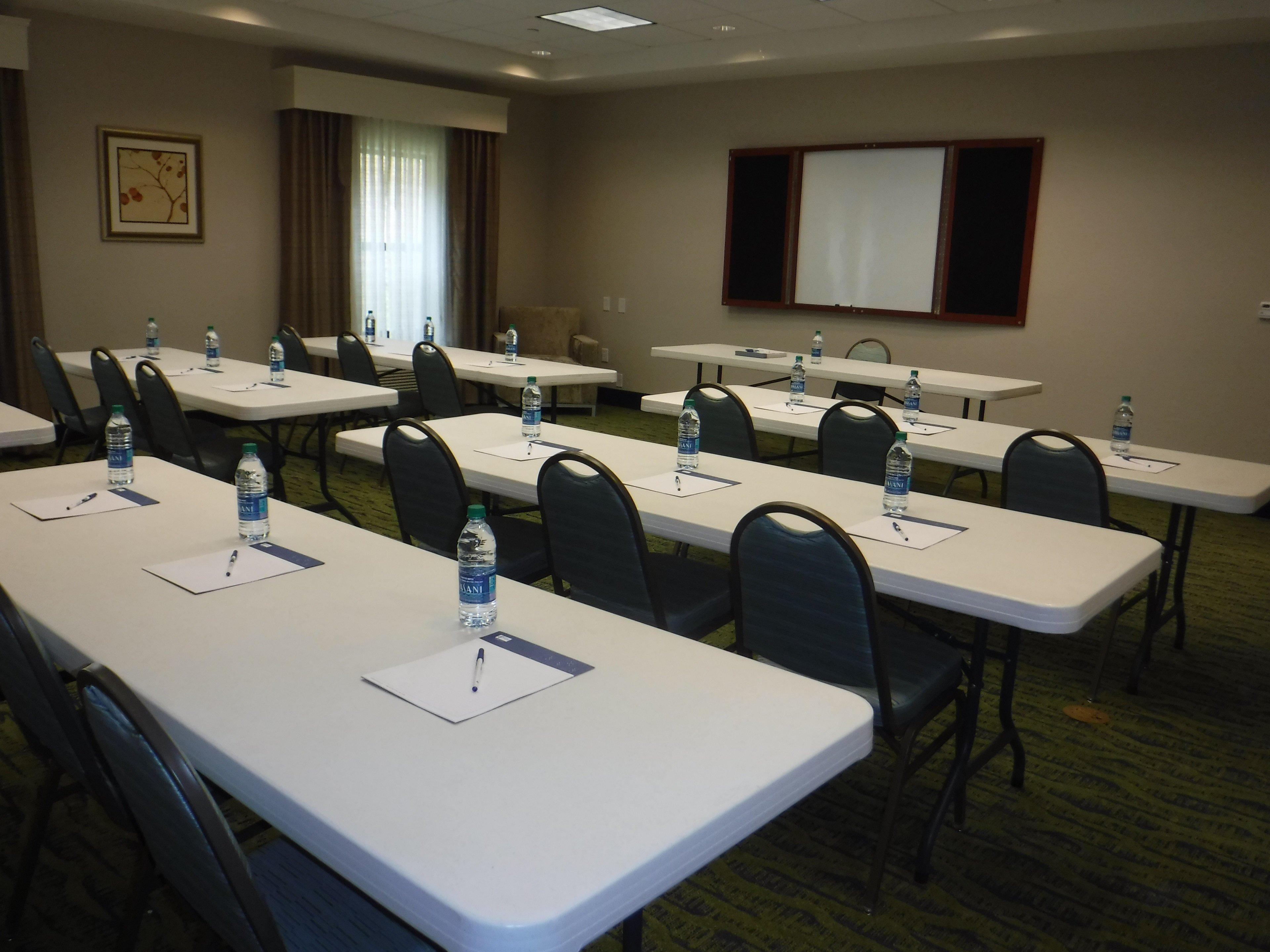 Holiday Inn Express West Jefferson By Ihg Buitenkant foto
