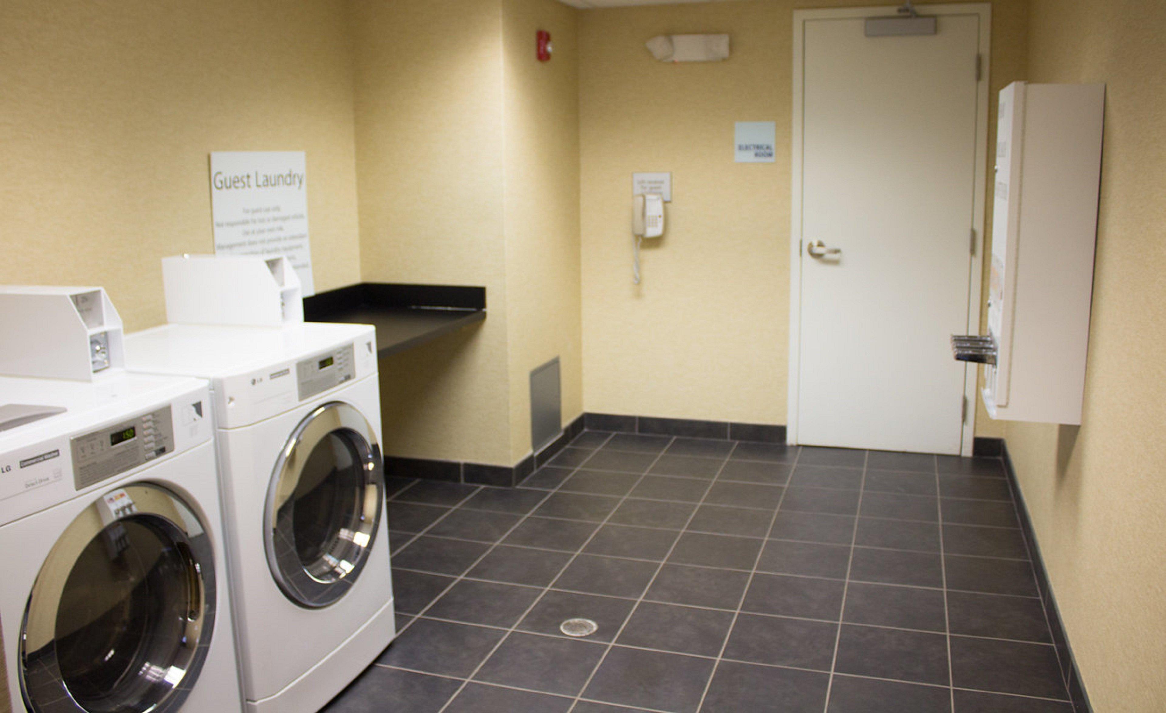 Holiday Inn Express West Jefferson By Ihg Buitenkant foto
