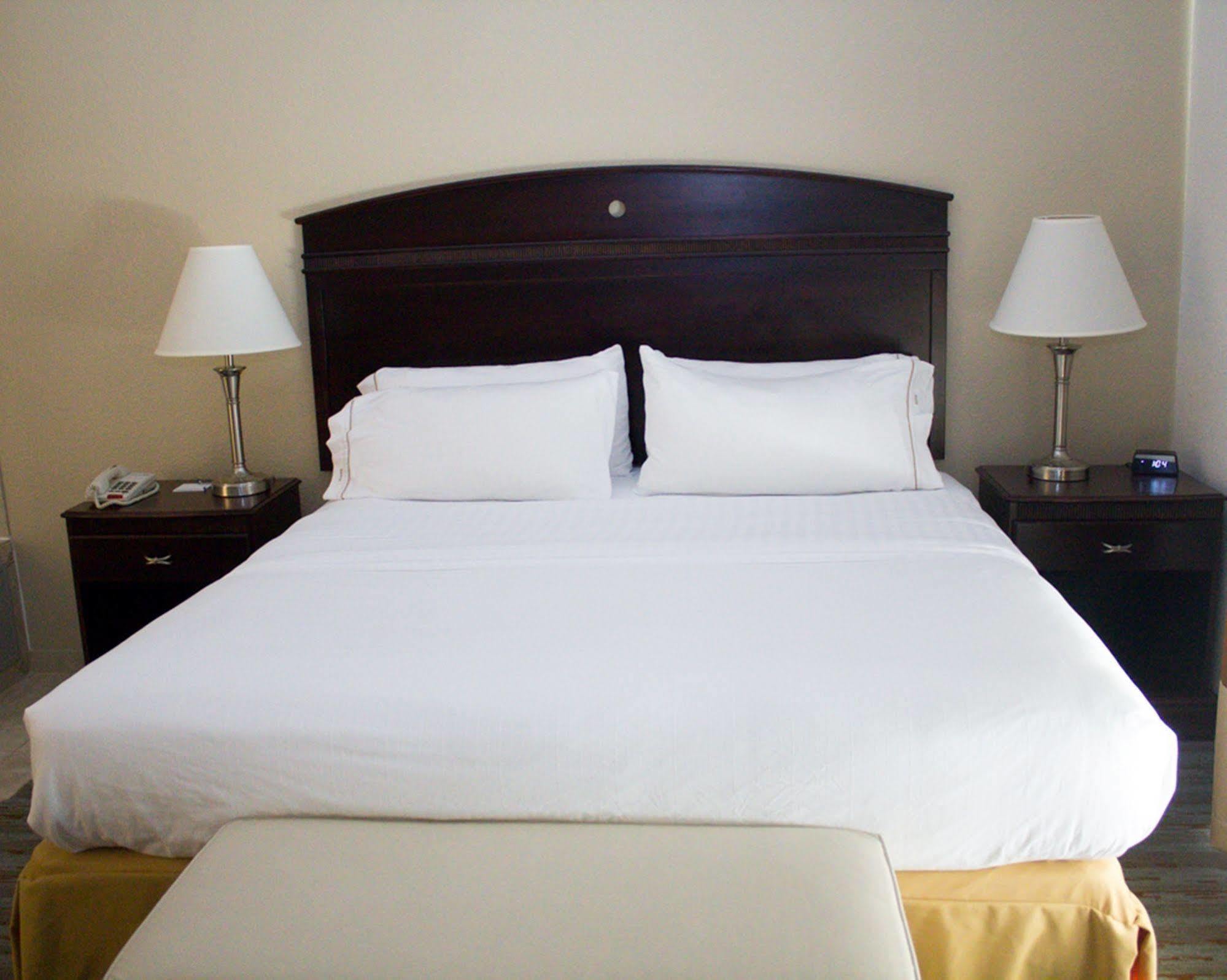Holiday Inn Express West Jefferson By Ihg Buitenkant foto
