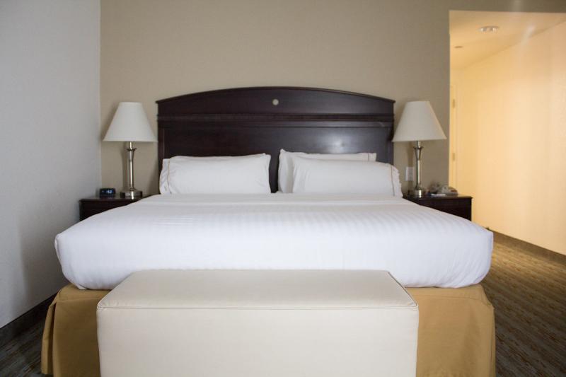 Holiday Inn Express West Jefferson By Ihg Buitenkant foto