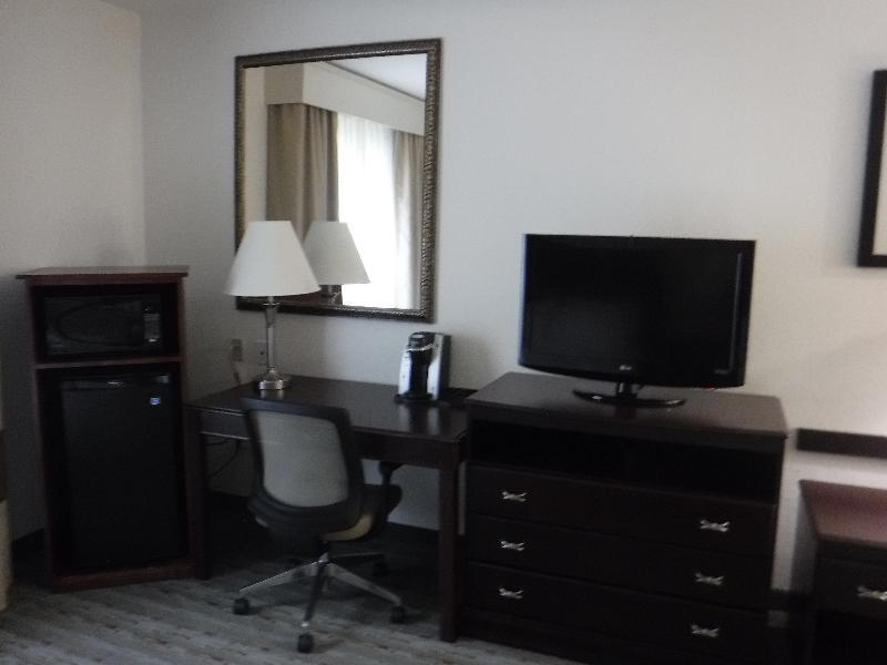Holiday Inn Express West Jefferson By Ihg Buitenkant foto